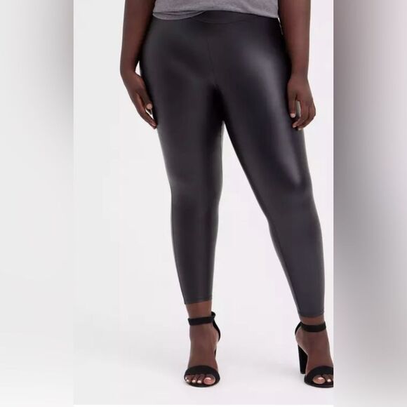 Torrid Goth Deep Black Faux Leather Leggings, Sexy, Soft, Stretchy NWOT 2X - Picture 1 of 12